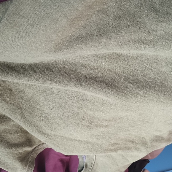 Sweatshirt - Picture 1 of 1